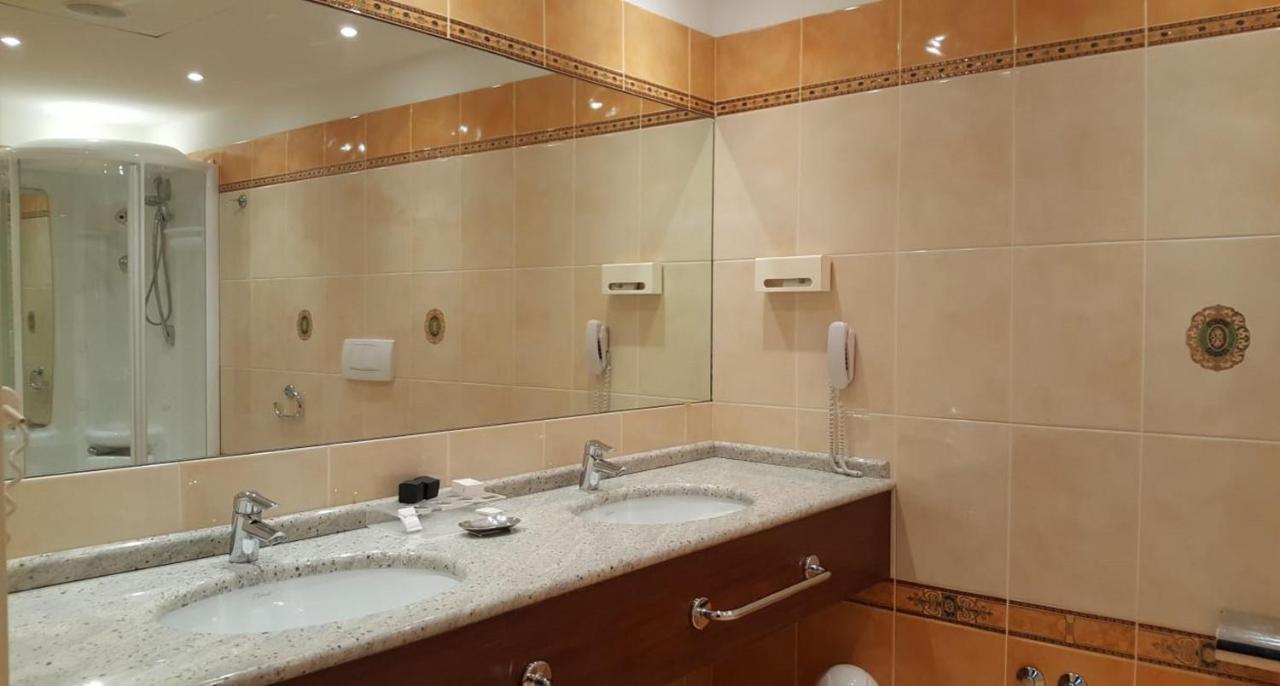 Meditur Hotel Bologna Ozzano dell'Emilia Luaran gambar